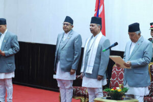 नवनियुक्त शिक्षामन्त्री पन्तले लिए शपथ