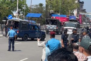 दुर्गा प्रसाईंलाई भद्रपुरबाट १०ः४५ बजेको फ्लाइटमा काठमाडौँ ल्याइँदै