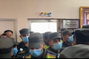 प्रशासकीय अधिकृतलाई कार्यालयमा छिराउन वडाध्यक्ष र कर्मचारीको कसरत जारी, सहमतिका लागि मेयरबिनै बैठक सुरु