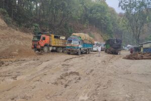 बुटवल–नारायणगढ सडक अवरुद्ध