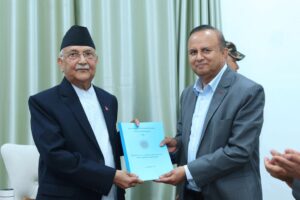 आगामी नीति तथा कार्यक्रमका लागि एमालेले बुझायो प्रधानमन्त्रीलाई सुझाव पत्र