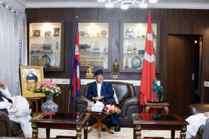 प्रचण्ड र भाजपा नेता कोश्यारीबीच भेटवार्ता