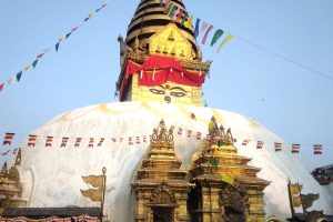 आज दुई हजार ५६९औँ बुद्धजयन्ती- स्वयम्भूनाथ क्षेत्रमा बौद्धमार्गीको घुइँचो, बुद्धको अस्तुधातु दर्शनका लागि राखियो