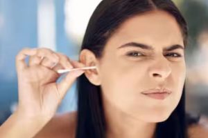 कान फोहोर भयो, उसो भए डाक्टरको जानै नपर्ने घरेलु उपाय जान्नुहोस्