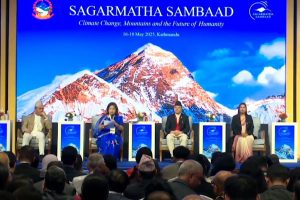 जलवायु संकट समाधानका लागि साझा घोषणापत्र जारी गर्दै सकियो पहिलो सगरमाथा संवाद