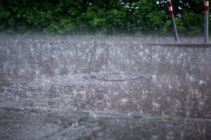 आजको मौसम : यी चार प्रदेशमा धेरै भारी वर्षा, तराईमा हावाहुरी