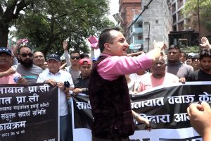 यातायात व्यवसायीसँग छलफल गर्न सरकारले बनायो वार्ता समिति