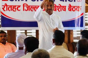 सरकारले किसानलाई मल नदिएर आपराध गर्यो : प्रभु साह