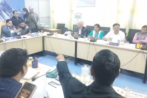 भिजिट भिसाको कुराले उद्योग समितिमा चर्काचर्की, गणेश पराजुलीले अरुलाई निरीह भनेपछि टेबुल ठोकाठोक