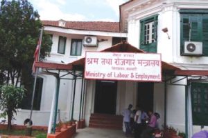 सरकारले इजरायल र इरानमा रहेका नेपालीको आवश्कता अनुसार सहयोग गर्ने