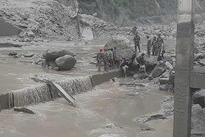 रसुवा बाढीः ५५ जनाको उद्धार, १८ बेपत्ता